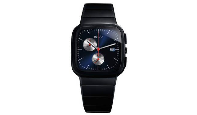    「r5.5 クロノグラフ」マットセラミックスケース＆ブレスレット×チタニウム製バックル、36万7500円