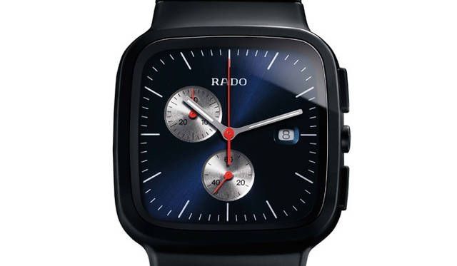    「r5.5 クロノグラフ」マットセラミックスケース＆ブレスレット×チタニウム製バックル、36万7500円