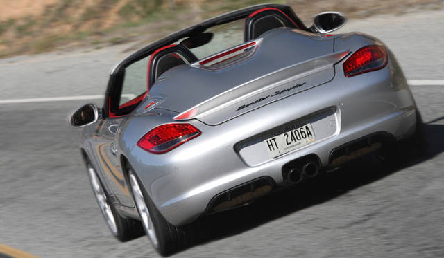 <em>PORSCHE BOXSTER SPYDER｜ポルシェ・ボクスター・スパイダー</em>