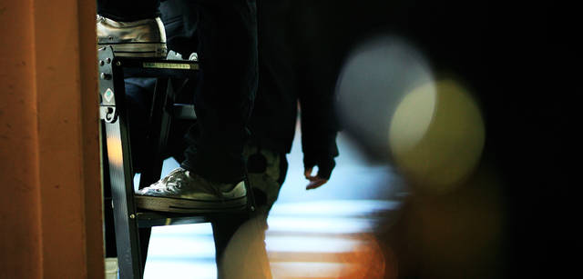 <strong>LOUIS VUITTON｜ルイ・ヴィトン</strong><br />高めの位置から狙うため、４脚を使用。