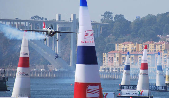 <em>BREITLING BRIDAL FLIGHT 2010｜ブライトリング・ブライダル・フライト2010</em>