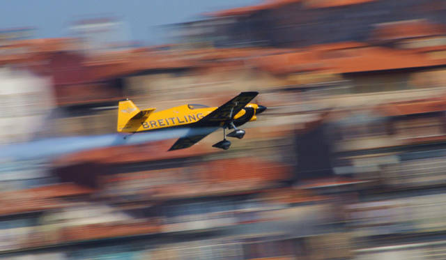 <em>BREITLING BRIDAL FLIGHT 2010｜ブライトリング・ブライダル・フライト2010</em>