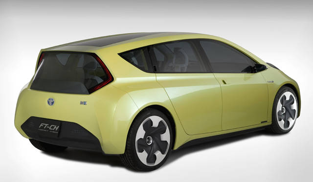 <em>TOYOTA FT-CH｜トヨタ FT-CH</em>