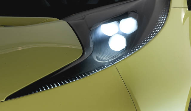 <em>TOYOTA FT-CH｜トヨタ FT-CH</em>