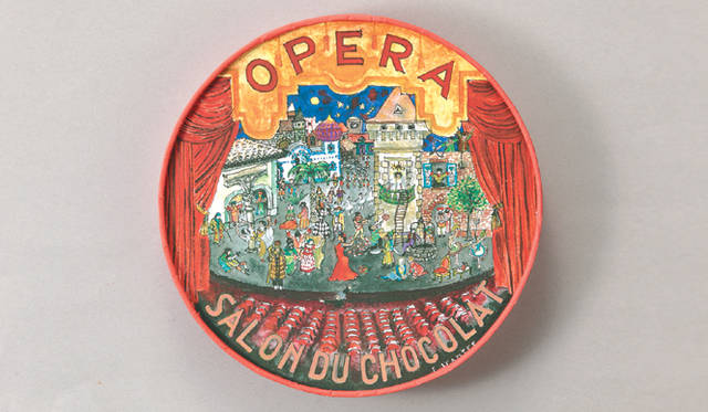 伊勢丹新宿店「サロン・デュ・ショコラ」｜セレクションボックス「セレクション オペラ」外装