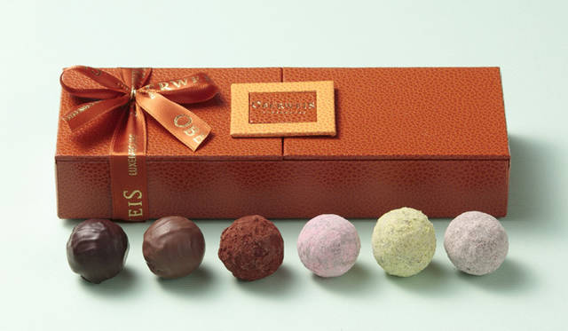 伊勢丹新宿店「サロン・デュ・ショコラ」｜オーバーバイス/ルクセンブルグ・ルクセンブルグ「トリュフ詰め合わせ」（12個入）3465円