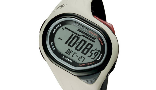 <em>SOMA／RunOne 300PACE ｜ソーマ／ランワン300ペース</em>