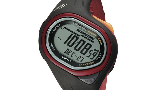 <em>SOMA／RunOne 300PACE ｜ソーマ／ランワン300ペース</em>