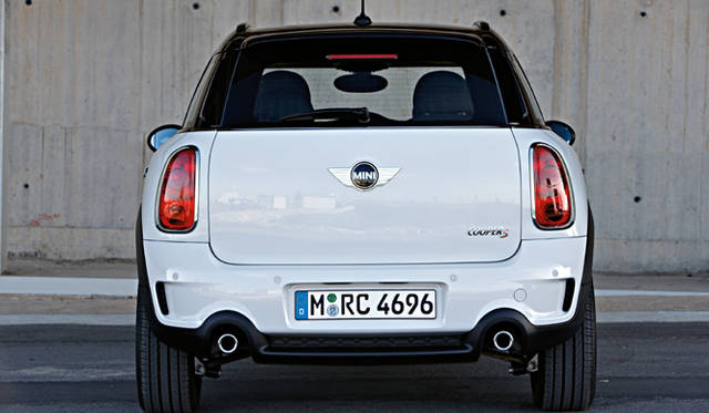 <em>MINI Countryman｜ミニ カントリーマン</em>