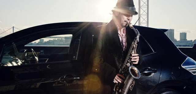 <em>菊地成孔｜TOYOTA BLADE｜トヨタ ブレイド</em>