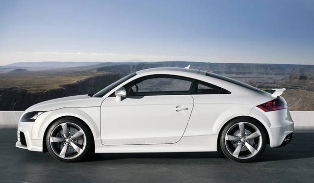 Audi TT RS Coupe｜アウディ TT RS クーペ