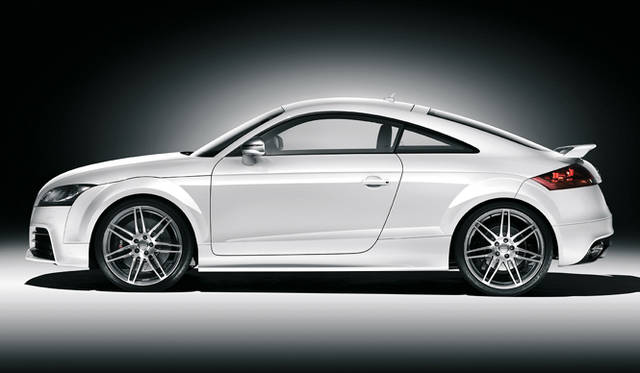 Audi TT RS Coupe｜アウディ TT RS クーペ