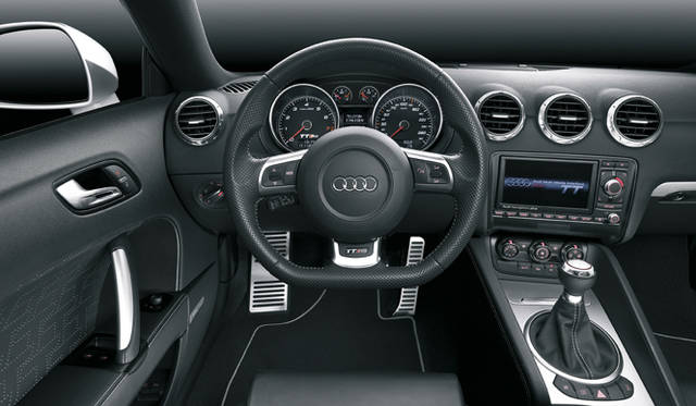 Audi TT RS Coupe｜アウディ TT RS クーペ