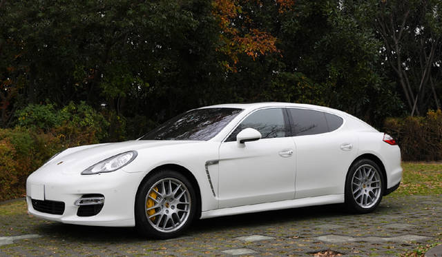 LONG TERM TEST｜日産GT-R スペックV 特別編 ポルシェ・パナメーラ