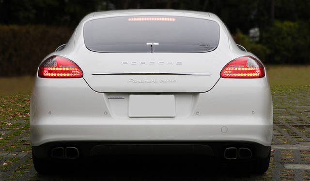 LONG TERM TEST｜日産GT-R スペックV 特別編 ポルシェ・パナメーラ