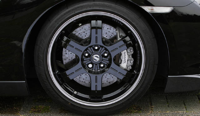 LONG TERM TEST｜日産GT-R スペックV 特別編 ポルシェ・パナメーラ