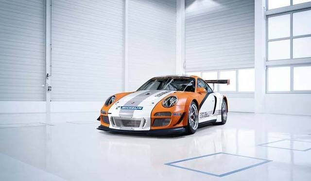<em>PORSCHE 911 GT3 R Hybrid｜ポルシェ 911 GT3 R ハイブリッド</em>