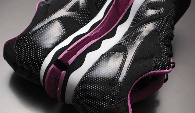 MIZUNO│ランニングシューズ 「MIZUNO STARSTREAM5」