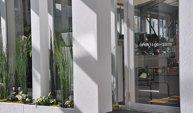 塚田有一│みどりの触知学　BMW Studio ONE　朝