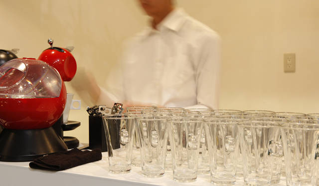 BMW Studio ONE｜バーカウンター