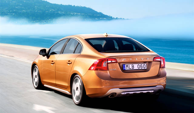 <b>VOLVO S60｜ボルボ S60</b>