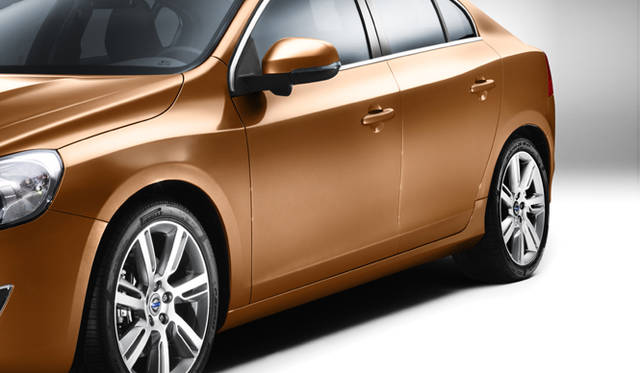 <b>VOLVO S60｜ボルボ S60</b>