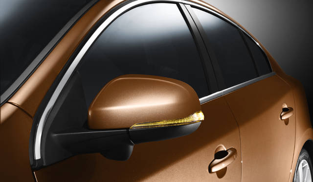 <b>VOLVO S60｜ボルボ S60</b>