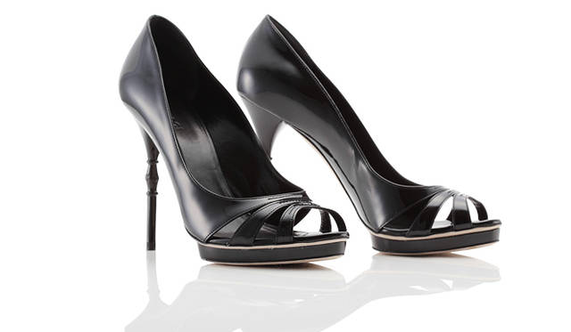 <b>グッチ｜GUCCI</b>　オープントウのハイヒールパンプス（H10.5cm） 8万9250円