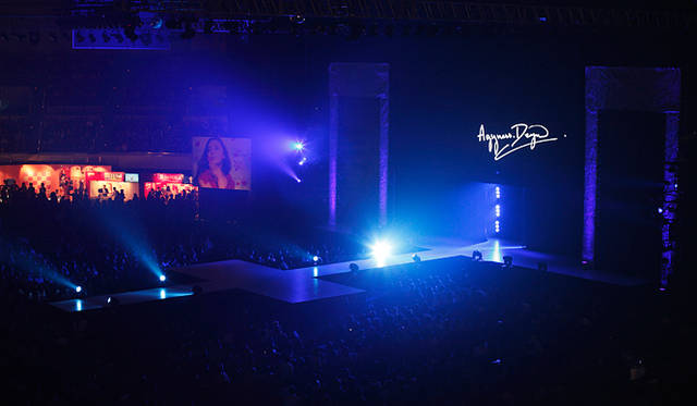 神戸コレクション2010SPRING/SUMMER│バーニーズ　ニューヨーク│I AM by AGYNESS DEYN for BARNEYS GREEN<br>