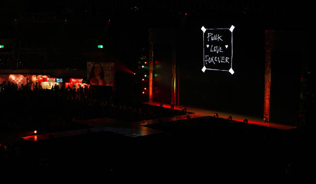 神戸コレクション2010SPRING/SUMMER│バーニーズ　ニューヨーク│I AM by AGYNESS DEYN for BARNEYS GREEN<br>