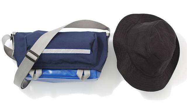 　バッグ 1万9950円、ハット 1万3650円