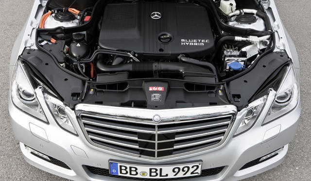 <b>Mercedes-Benz E300 Blue Tec Hybrid｜メルセデス・ベンツ E300 ブルーテックハイブリッド</b>