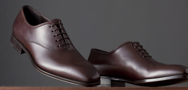 　シューズ「ジェオ」 8万2950円