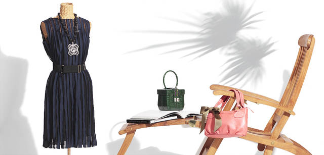 <br />黒のチュールの上にサテンテープを縫い合わせたクチュール感が小粋。ドレス9万4500円、ネックレス4万7250円、ベルト　9450円（すべてライカ　Tel. 03-3798-3323）、クロコのなかでも特に上質とされる「ナイルクロコ」を使用。グリーンのバッグ「アレシア」52万5000円、鮮やかなピンクにグログランリボンがフェミニン。バッグ「ブラン」2万7300円（エリット Tel. 03-3861-7958）