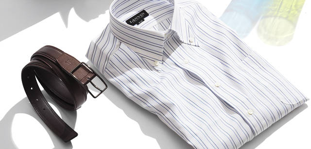 <br />イタリア素材メーカーへ別注した生地を使っているだけあり、肌触りが抜群。いまだ人気の衰えないドゥエ・ボタンダウンは、1着は持っておきたいアイテム。ドレスシャツ　1万3650円（ジーアンド・ビー　Tel. 03-3633-9571）、メタリックレザーに、繊細でシャープなバックルを合わせた。30mm 幅ベルト　1万500円（ヤマニ　Tel. 03-3862-0821）