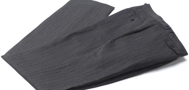 　ウールリネンのトラウザーズ 3万7800円