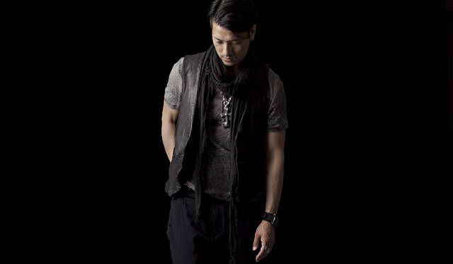 ESTNATION│エストネーション｜櫻井賢之が着る「Lat 40.8」<br>ベスト 3万4650円（ラムレザー / BLACK,GRAY,BROWN / SIZE:46,48）