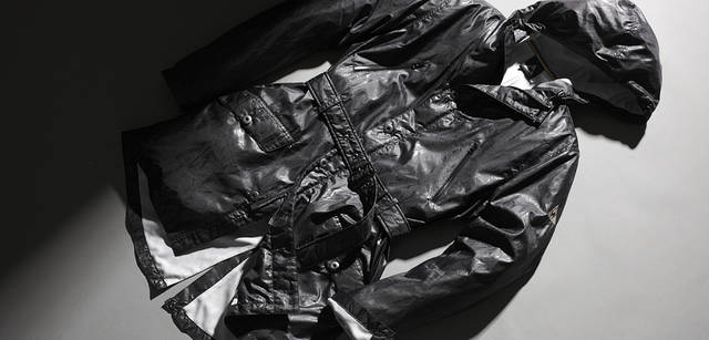 <br />フード付きハーフ丈ジャケット 3万7800円