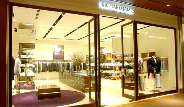 <strong>RICHARD JAMES｜リチャード ジェームス</strong>  来日インタビュー　伝統の世界を変える挑戦的なスタイル