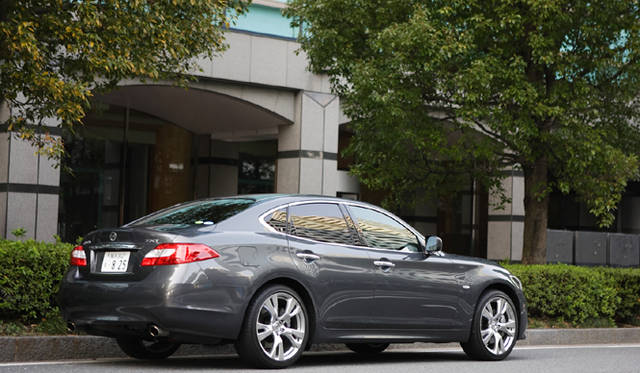 日産フーガ｜NISSAN FUGA