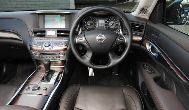 日産フーガ｜NISSAN FUGA