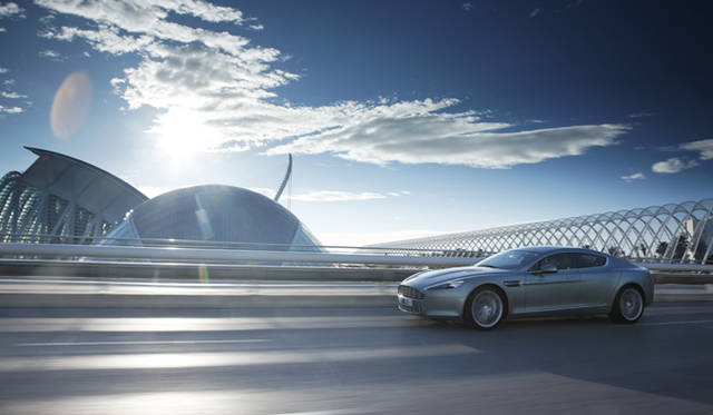 ASTON MARTIN  RAPIDE｜アストン マーティン・ラピード 