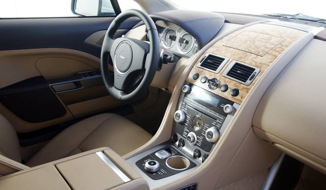 ASTON MARTIN  RAPIDE｜アストン マーティン・ラピード 