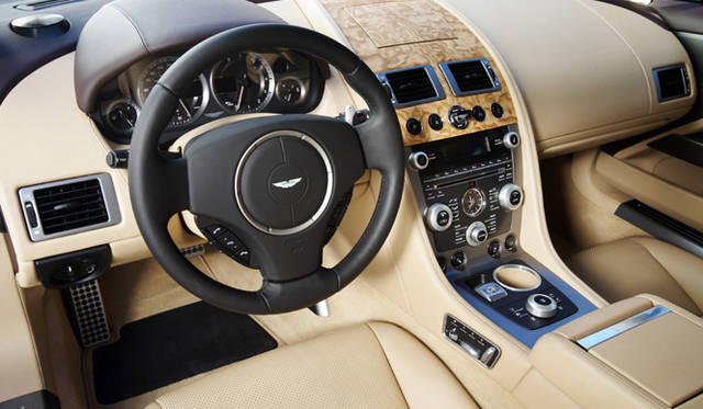 ASTON MARTIN  RAPIDE｜アストン マーティン・ラピード 