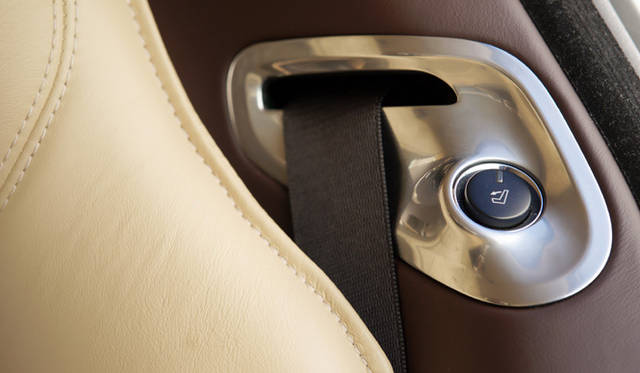 ASTON MARTIN  RAPIDE｜アストン マーティン・ラピード 