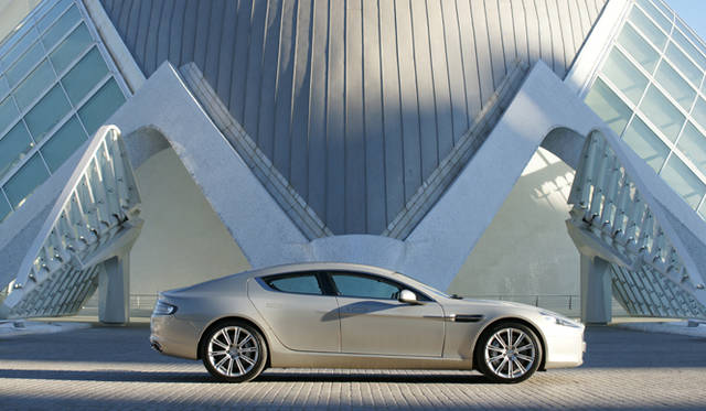 ASTON MARTIN  RAPIDE｜アストン マーティン・ラピード 