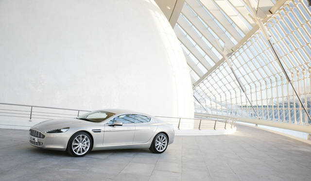 ASTON MARTIN  RAPIDE｜アストン マーティン・ラピード 