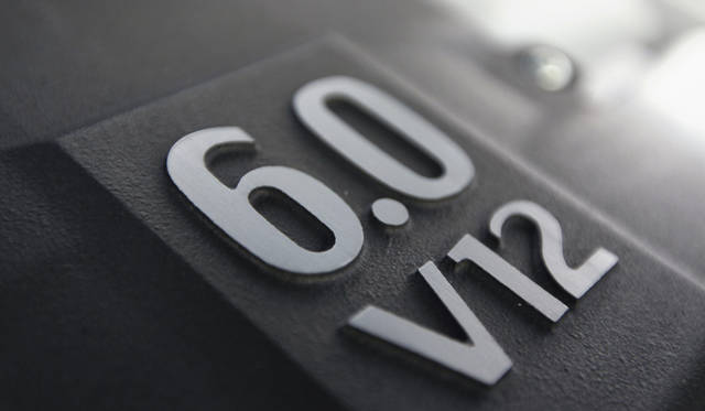 ASTON MARTIN  RAPIDE｜アストン マーティン・ラピード 