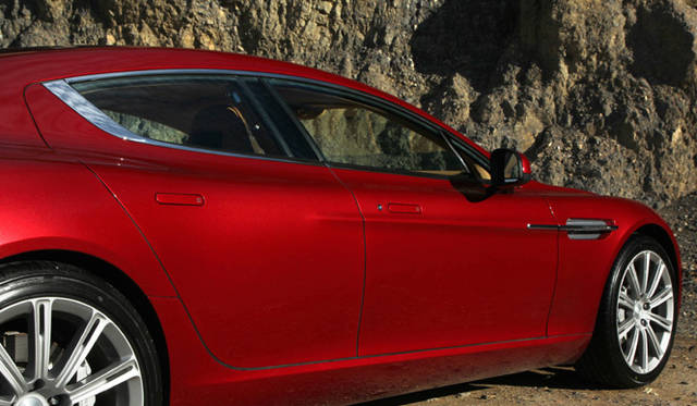 ASTON MARTIN  RAPIDE｜アストン マーティン・ラピード 