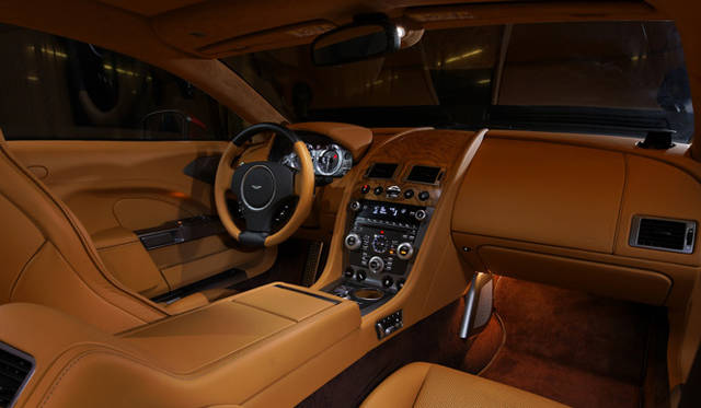 ASTON MARTIN  RAPIDE｜アストン マーティン・ラピード 